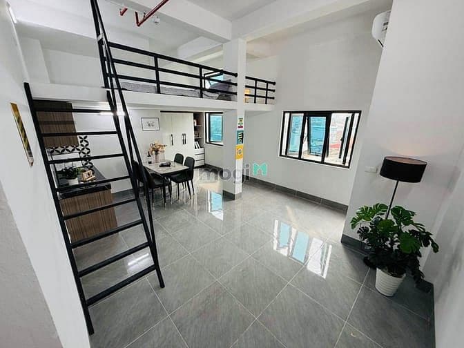 Giá sinh viên, Kinh tế - Bách Khoa, FULL Đồ, Thang Máy, 30m2, Ban công