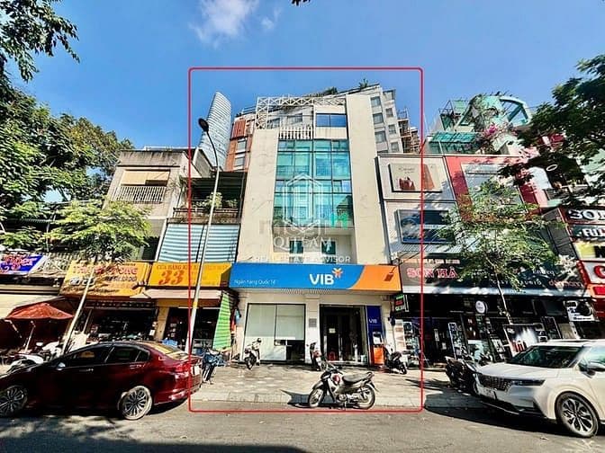 Cho Thuê Nhà Mặt Tiền 35 - 37 Huỳnh Thúc Kháng- 8.2 x 15m, Trệt 3 Lầu