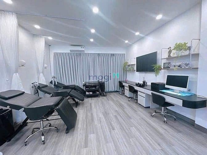 Cho Thuê Nhà Mặt Tiền Quận 10 - Tiện Ở Và Kinh Doanh - 35 Triệu