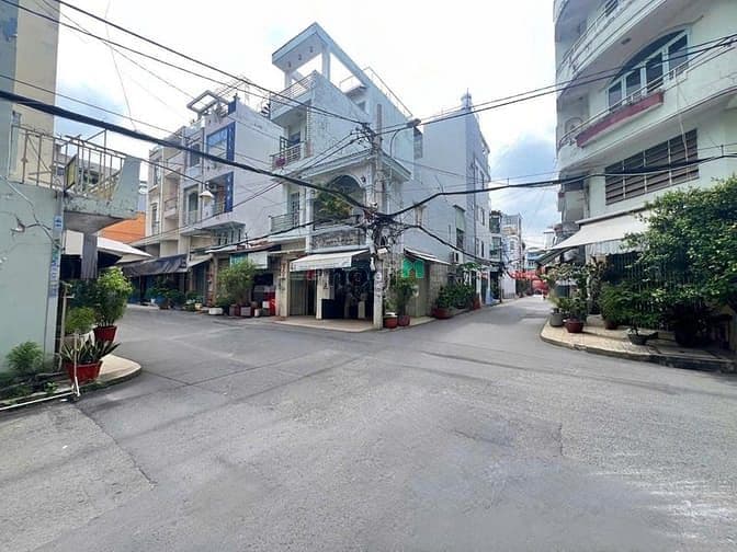 Bán Nhà Căn Góc 2 Mặt Tiền Hẻm Xe Tải Đường Xóm Đất 3.5 x 11m, 1 Lầu