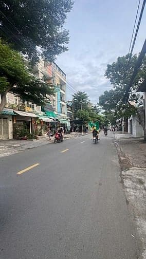 10.5 Tỷ Mặt Tiền Kinh Doanh Đường Khuông Việt (4 x 19.25m), Trệt + Gác