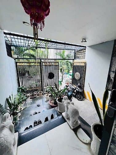 Cần bán gấp nhà đường gần Nguyễn Hiền 101m2 hầm 3 lầu chỉ 27.5 tỷ