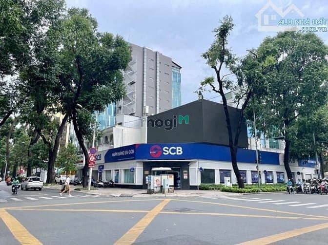 Siêu vị trí căn góc 2 MT Phạm Ngọc Thạch, Q3, DT 10 x 20m, HĐT 400tr
