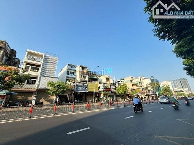 Chỉ 550 Triệu/m2 Căn 2MT Lý Thái Tổ Quận 3, DT 9 x 30m, KC 5 lầu