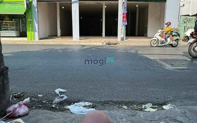 Cho thuê nhà 12x24m mặt tiền Âu Cơ Phường 14 Quận Tân Bình