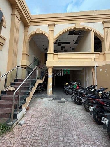 Cho Thuê Mặt bằng 500m2 Thạch Lam, Phú Thạnh Quận Tân Phú