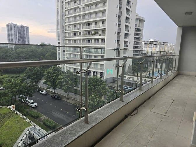 Cho thuê Riverpark Premier view sông ban công dài, giá 55 triệu.