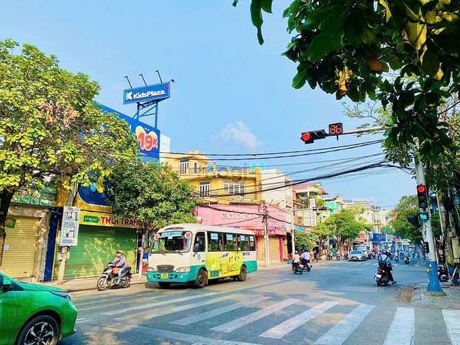 Cho THUÊ mặt bằng ngang 5,5 mét đường Cách Mạng Tháng 8, Biên Hòa