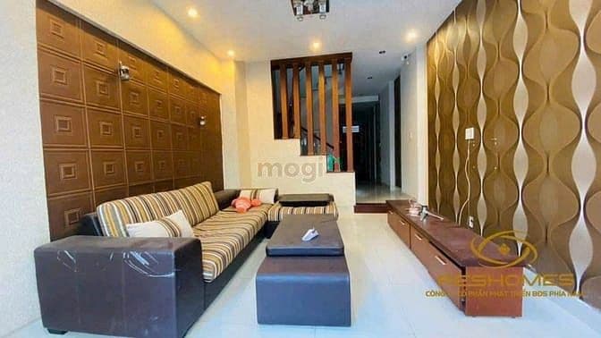 Cho THUÊ nhà 1 trệt 2 lầu FULL nội thất trung tâm Biên Hòa