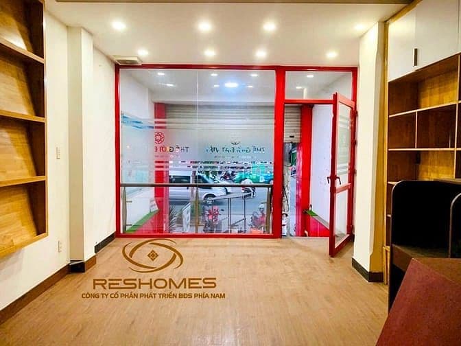 Cho THUÊ tòa nhà 1 hầm 5 lầu mặt tiền đường Đồng Khởi ngay bv Đồng Nai