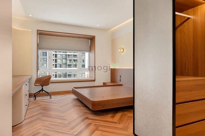 Bán CHCC Riverside Residence, DT 140m2, TK 3PN, 2WC, NTCC, giá 15,5tỷ