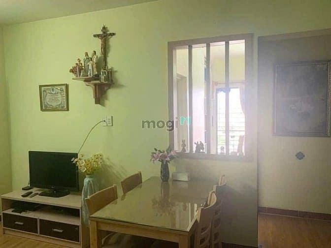 Chung cư Thống Nhất- căn 2p ngủ, Nội thất, lầu 3, giá 6,5tr/tháng