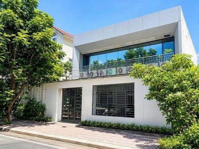 Toà VP An Phú dạng tiền chế 10x20m trống suốt giá chỉ 67tr