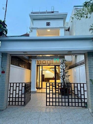 Mới! Nhà full nội thất trung tâm Thảo Điền - xách vali vô ở ngay