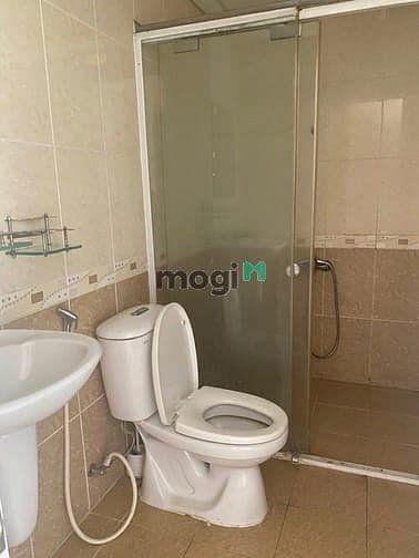 Giá 11tr/tháng căn 2p ngủ- C/c Nguyễn Phúc Nguyên
