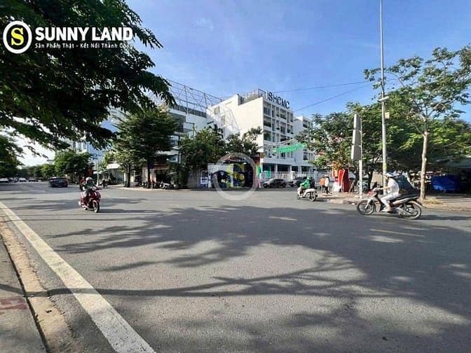 Cho thuê nhà GÓC 2MT số 3 Nguyễn Văn Hưởng, p Thảo Điền, Quận 2, HCM