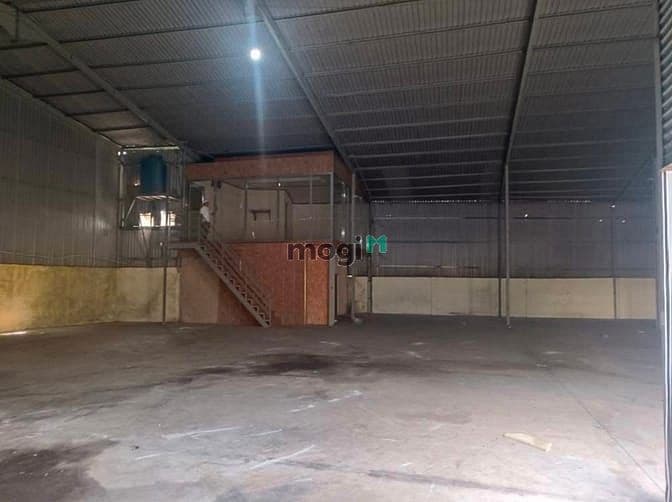 Kho xưởng cho thuê 600m2 1/ Lê Thị Riêng Q12