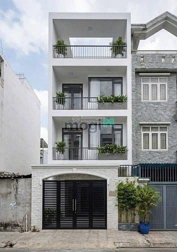 Gần Cầu Sài Gòn - Nhà mặt tiền (5x20m) 4 phù hợp ở & kinh doanh
