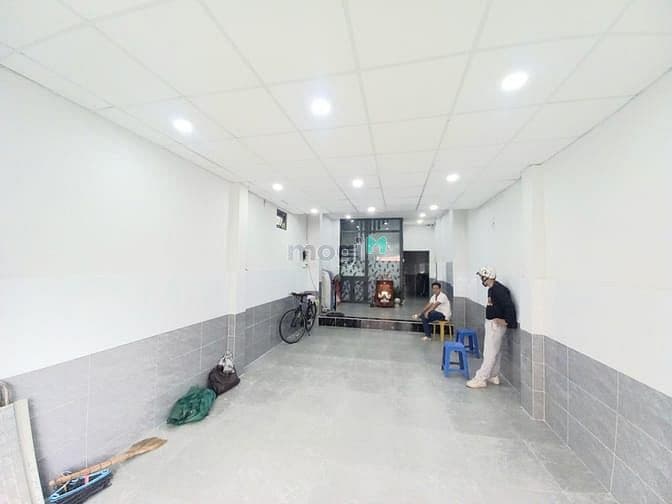 Cần cho thuê mặt bằng mặt tiền sầm uất đường Phan Văn Trị, Bình Thạnh