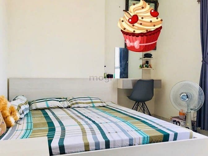 Chung cư Phú Thạnh, Nguyễn Sơn, TP: 70m2, 2p ngủ, 8tr, nội thất