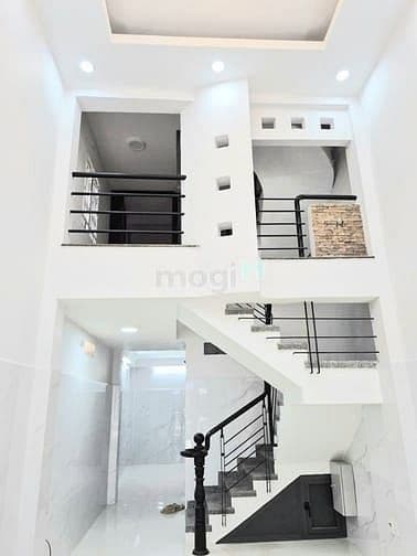 Cần cho thuê nhà 1 trệt 1 lửng 3 lầu mặt tiền sầm uất Phan Văn Trị