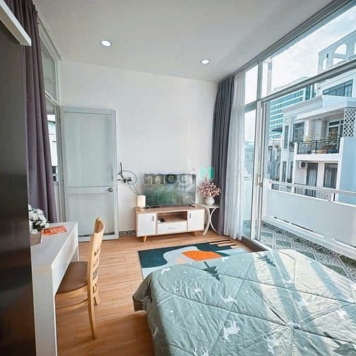 1 phòng ngủ balcony gần Ba Son Quận 1_Nhàthờ ĐứcBà_Thủ Thiêm_Thang máy