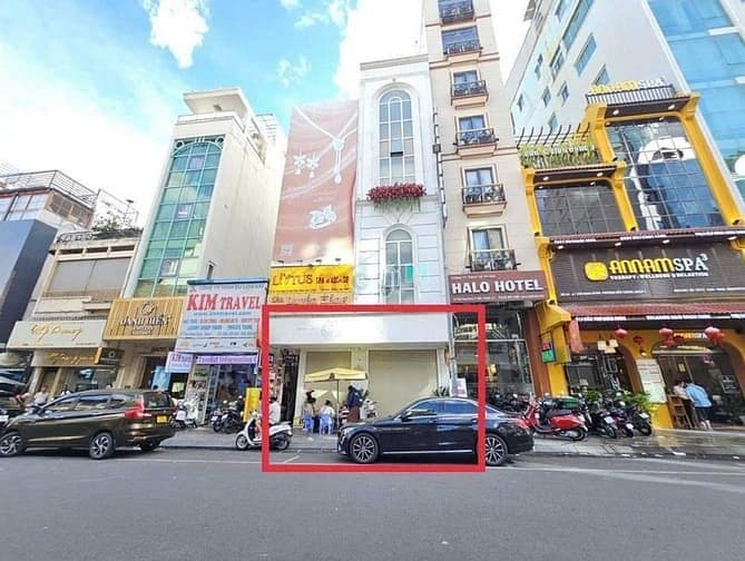 MB 8x18m ngay cổng chợ Bến Thành 19-21 Thủ Khoa Huân, Q1. Gía: 175tr
