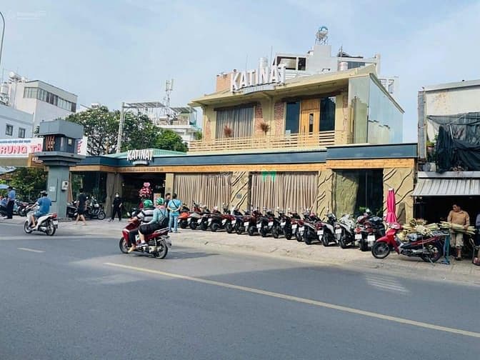 Bán nhà MT Trần Hưng Đạo P, Cô Giang Quận 1, dt:14x50m giá 280 tỷ