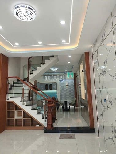 Bán Nhà 1 Trệt 3 Lầu Hẻm 188 Đường Lò Lu, Ngay CH Gamuda Land , Quận 9