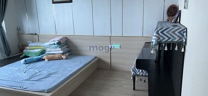 Cho thuê căn hộ góc 2MT, 3PN, full NT, DTSD 120m2, view Sala, giá 30tr