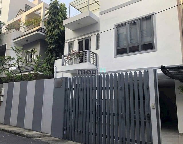 Cho thuê biệt thự 10m x 16m 4 phòng, Phường 8, Quận Gò Vấp