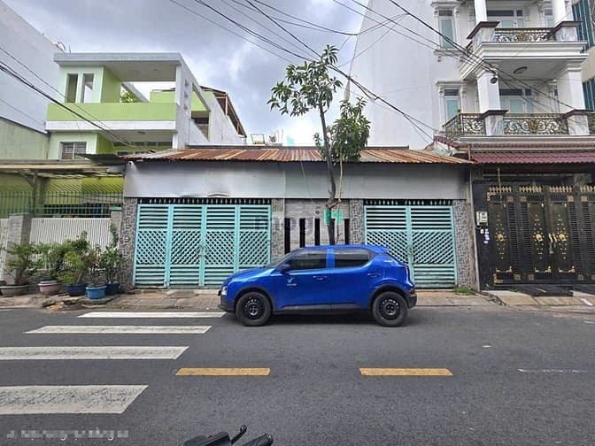 Trung Tâm Tân Phú- Tân Sơn Nhì- DT 9x31- Khuôn đất VUÔNG đẹp- 2x TỶ