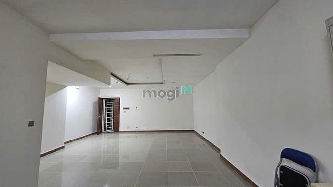 Cho thuê căn hộ Era town Đưc Khải 147m2 có sẵn đồ điện,nhà vừa sơn mới