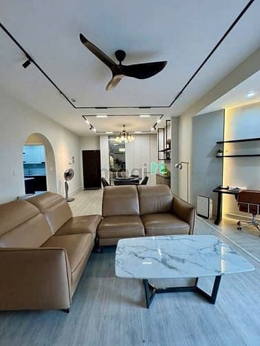 Cho thuê gấp căn hộ cao cấp Green View giá tốt nhà đẹp full nội thất