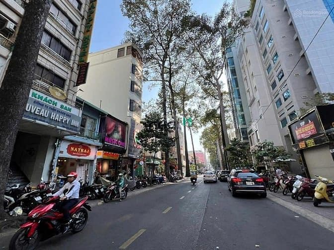 Bán nhà MT Nguyễn Huy Tự Phường Sài Gòn Quận 1 dt:4.1x23.5m giá 32 tỷ