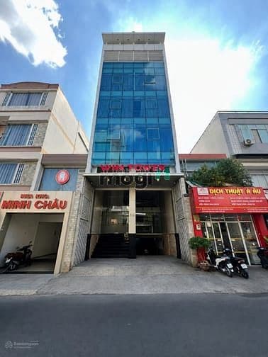 Bán tòa nhà 2MT Nguyễn Thị Minh Khai Quận 1, dt:5x24m giá 39 tỷ