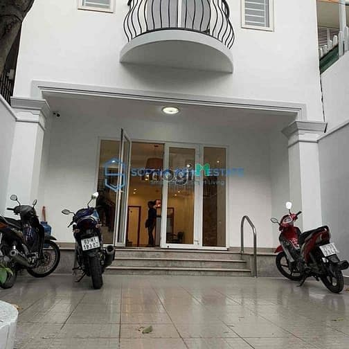 Nhà đẹp sân rộng Thảo Điền | 3 phòng rộng + sân thoáng
