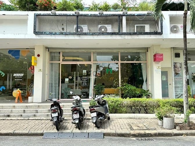 Chính chủ cho thuê căn shop chung cư Grand View Phú Mỹ Hưng Q7