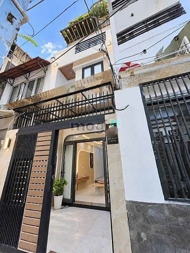 Nhanh mới kịp ạ Chỉ 2T580, có ngay nhà HXH Hoàng Hoa Thám, Bình Thạ