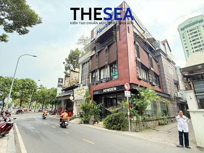 Spa VP Góc 2MT số 1 Nguyễn Văn Thủ , Q1. Dt: 7x20m, Kc: trệt 3 lầu