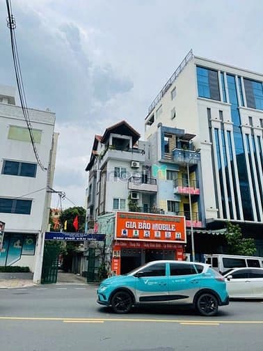 Góc 2MT Hoàng Minh Giám Q.Phú Nhuận: DT 6x20m, 5 Tầng, Tiện Làm Spa/VP