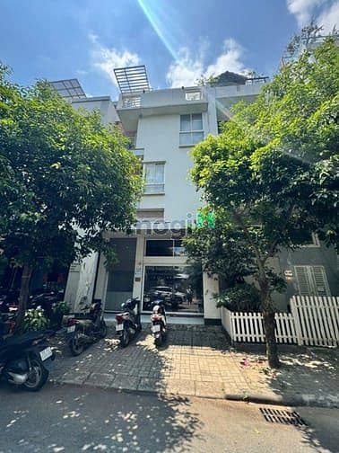 Tin Nóng hổi! cho thuê nhanh căn nhà phố 6x18 đầy đủ nội thất như hình
