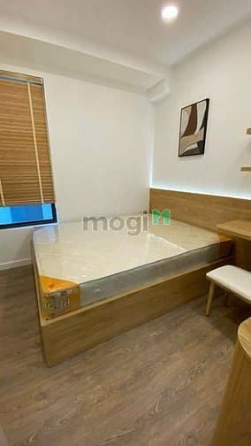 cho tuê căn hộ Hưng Phúc đầy đủ nội thất có ô xe hơi giá tốt