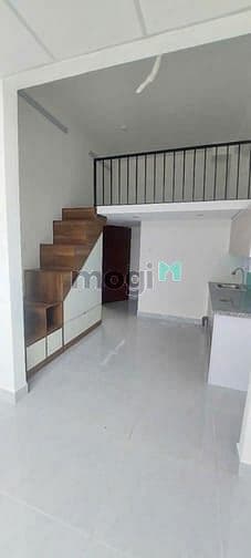 Nhà (CHDV) 1 Trệt 3 Lầu Đường Số 6 Tăng Nhơn Phú B Gần CĐ Công Thương