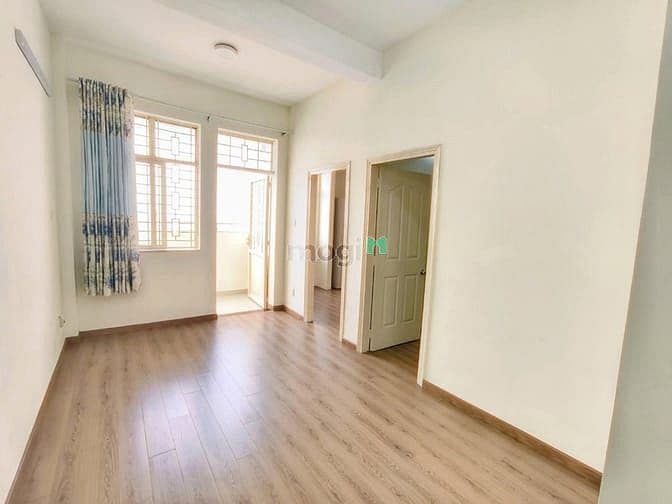 Chung cư Lý Chính Thắng-Q3 ( thang bộ lầu 2) 60m2 1PN, 1WC Giá 9,5 tr/