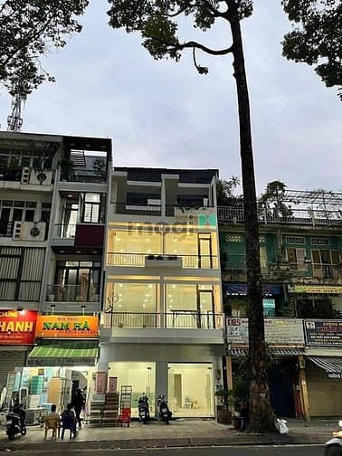 Nguyên căn 372 Ngô Gia Tự, Q10. Dt: 7x16m, Kc: trệt 3 lầu. Gía: 70tr