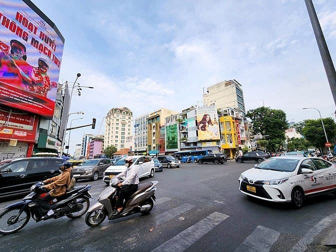 Bán nhà Đinh Tiên Hoàng, khu Đa Kao, 4x17m, 1 lửng + 2 lầu, giá 30 tỷ