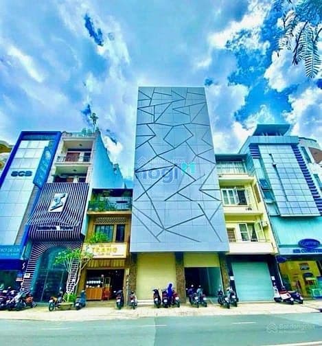 Bán tòa nhà MT Võ Văn Tần P5 Quận 3, dt:9x20m 5 tầng giá 77 tỷ