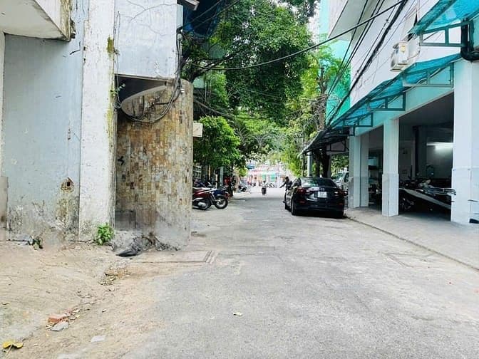 Ngộp. Bán gấp nhà 67m2. 4,9 tỷ. thoại ngọc hầu