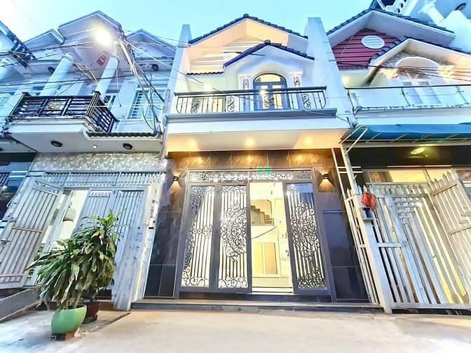 Biệt thự mini xinh lung linh 1 lầu ST Đường 8m Huỳnh Tấn Phát, Nhà Bè